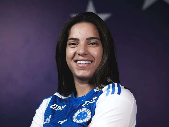 Cruzeiro fecha a contratação da atacante Millene, que estava no São Paulo