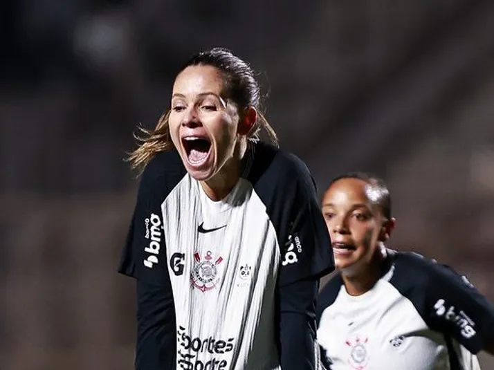 Érika e Paola Garcia podem ganhar espaço na zaga do Corinthians para o Mundial Feminino