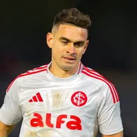 Pezzolano defende Borré após críticas por 2025 ruim