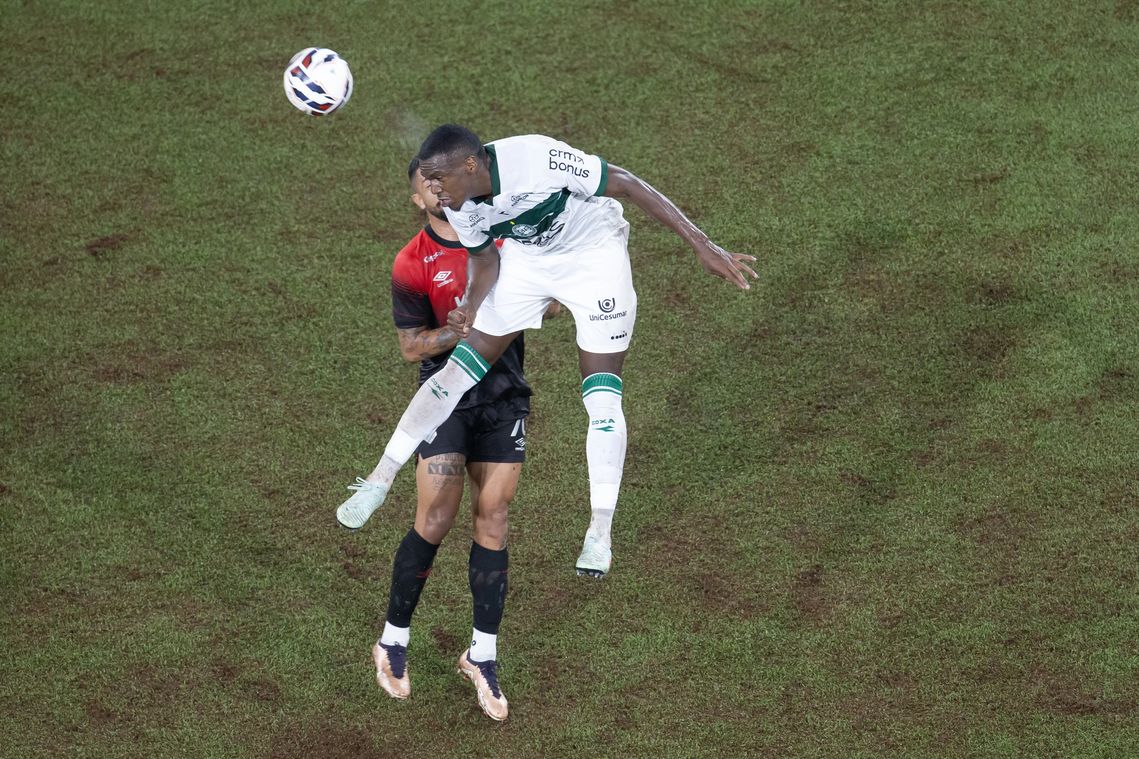 PR – CURITIBA – 28/06/2025 – BRASILEIRO B 2025, ATHLETICO-PR X CORITIBA – Jacy jogador do Coritiba durante partida contra o Athletico-PR no estadio Arena da Baixada pelo campeonato Brasileiro B 2025. Foto: Hedeson Alves/AGIF