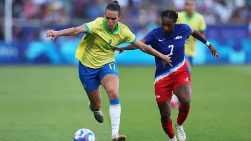 Ana Vitória comenta sobre possíveis posições que pode atuar nas Brabas – Foto: Carl Recine/Getty Images
