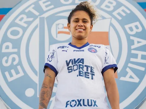 Bahia anuncia a contratação da meia Raquel