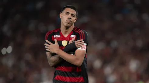 Iago jogador do Flamengo comemora durante partida contra o Barcelona no estádio Maracanã pelo campeonato COPA INTERCONTINENTAL SUB-20 2025. Foto: Jorge Rodrigues/AGIF
