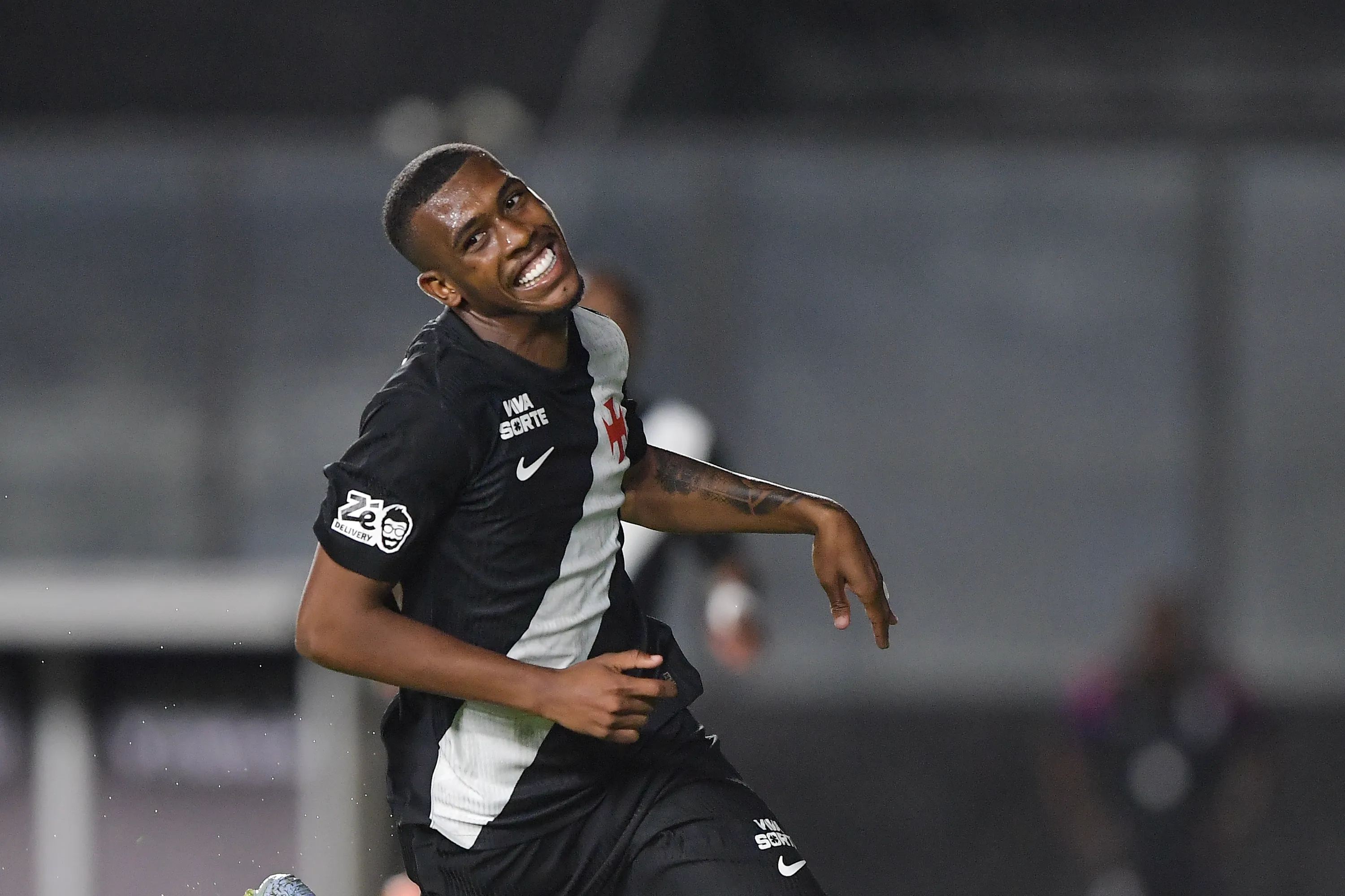 Rayan jogador do Vasco durante partida contra o Marica no estadio Sao Januario pelo campeonato Carioca 2026. Foto: Thiago Ribeiro/AGIF