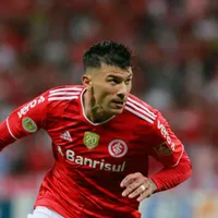 Victor Cuesta, ídolo do Inter, está livre no mercado