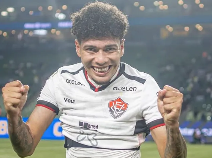 Vitória fecha empréstimo de Filipe Machado ao Goiás