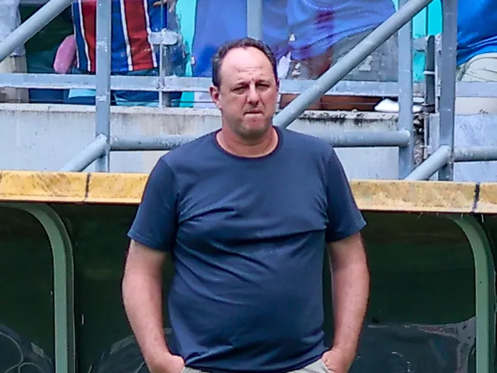 Ceni afirma que Bahia irá rodar elenco