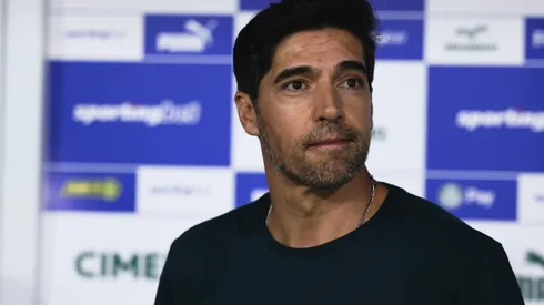  Abel Ferreira tecnico do Palmeiras durante partida contra o Santos no estadio Arena Barueri pelo campeonato Paulista 2026. Foto: Ettore Chiereguini/AGIF
