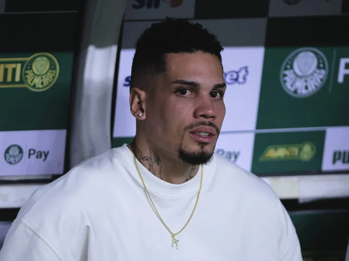 Palmeiras trata retorno de Paulinho com cautela