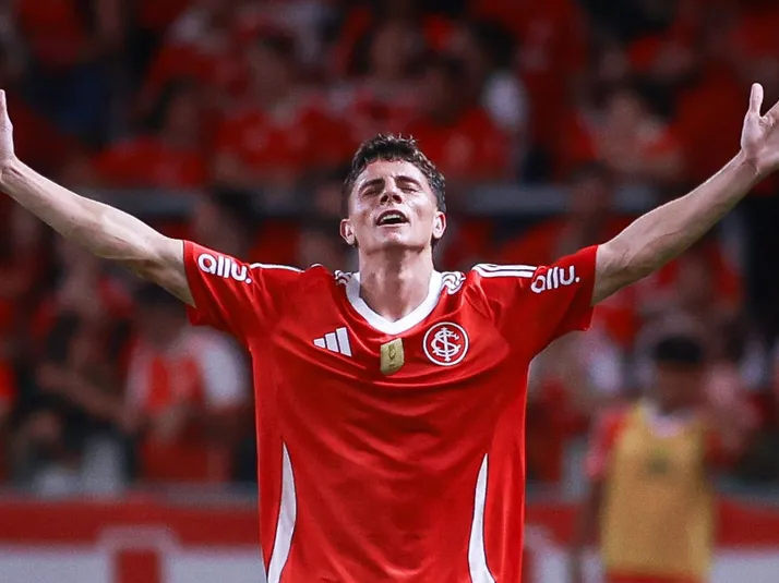 Internacional encaminha renovação com Diego Coser