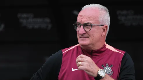 Dorival Junior tecnico do Corinthians durante partida contra o Sao Paulo no estadio Arena Corinthians pelo campeonato Paulista 2026. Foto: Ettore Chiereguini/AGIF
