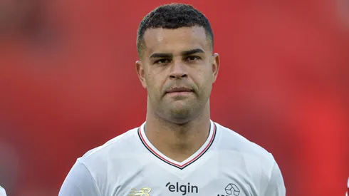 Alisson jogador do Sao Paulo durante partida contra o Flamengo no estadio Maracana pelo campeonato Brasileiro A 2025. 
