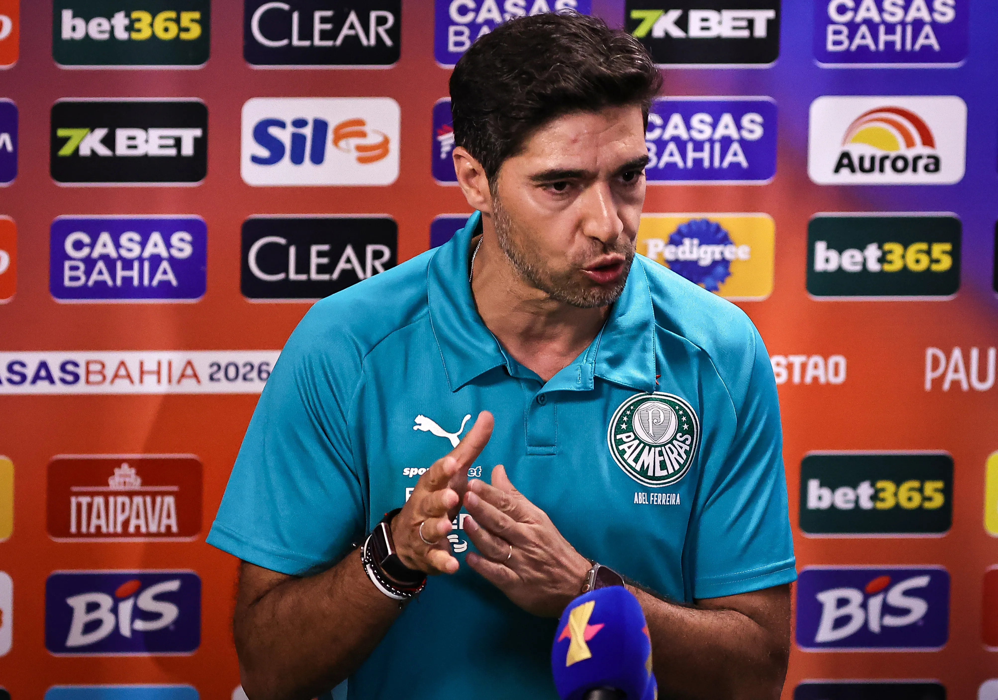 Abel Ferreira tecnico do Palmeiras durante partida contra o Mirassol no estadio Arena Barueri pelo campeonato Paulista 2026. Foto: Fabio Giannelli/AGIF