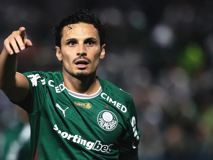 Palmeiras aceita reduzir pedida para negociar Raphael Veiga nesta janela