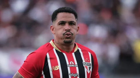 Luciano ficou irritado com o empate do São Paulo. 

