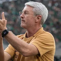 Odair pede e Athletico-PR quer contratar um centroavante de área