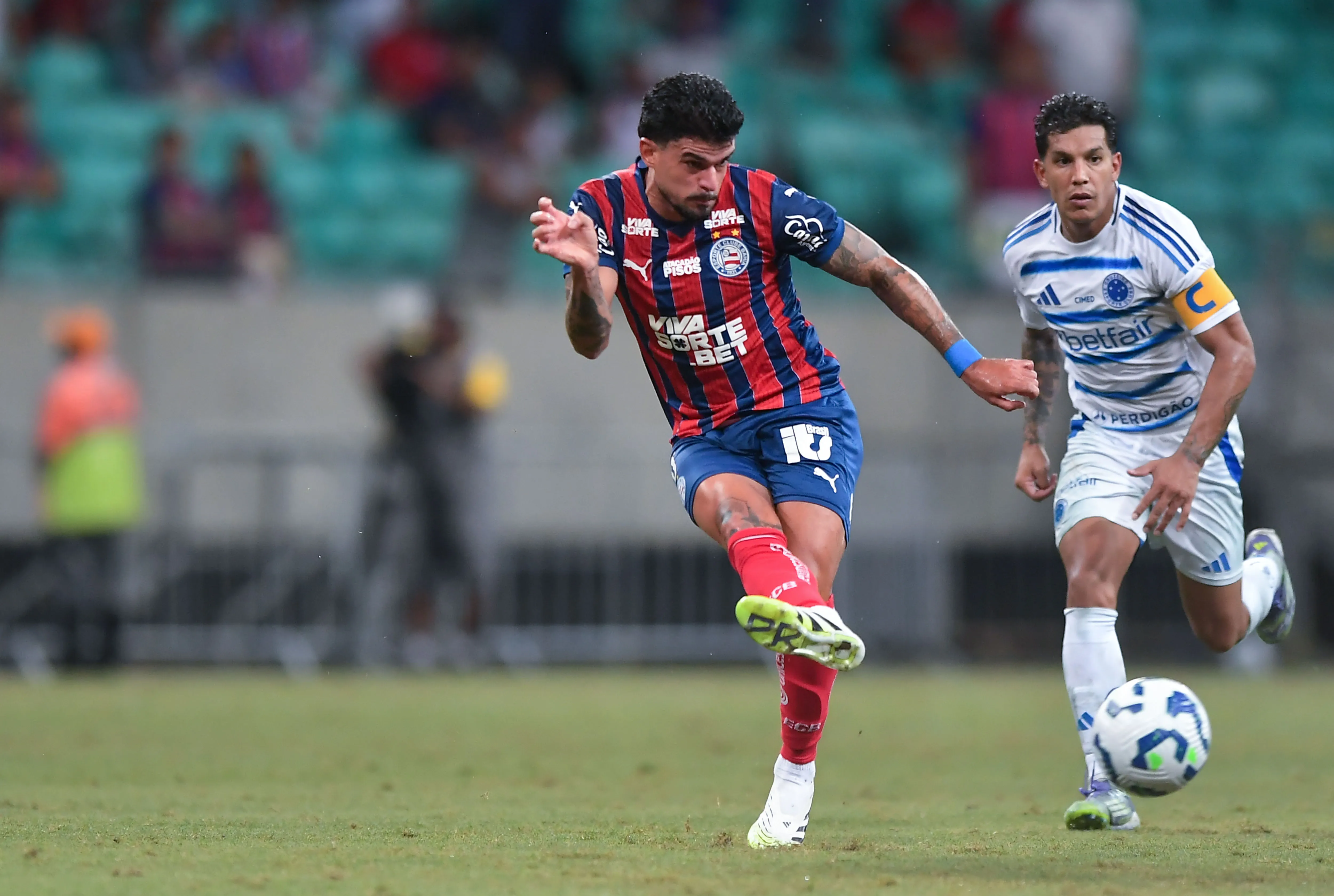 Cauly em Bahia x Cruzeiro pelo campeonato Brasileiro A 2025. Foto: Jhony Pinho/AGIF