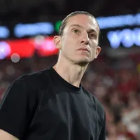 Filipe Luís muda de opinião e Flamengo deve voltar com titulares contra o Vasco