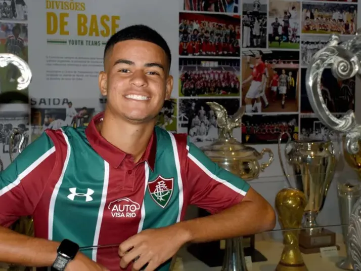 Miguel, ex-Fluminense, vai disputar a Libertadores pelo Universitario, do Peru