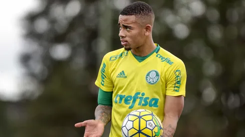 Gabriel Jesus durante treino do Palmeiras no CT Academia de Futebol. 
