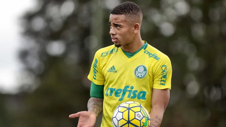 Gabriel Jesus durante treino do Palmeiras no CT Academia de Futebol.