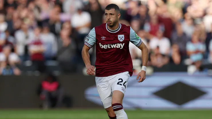 Guido Rodriguez of West Ham United FC during the Premier League match between West Ham United FC and Manchester United FC at London Stadium on October 27, 2024 in London, England.
