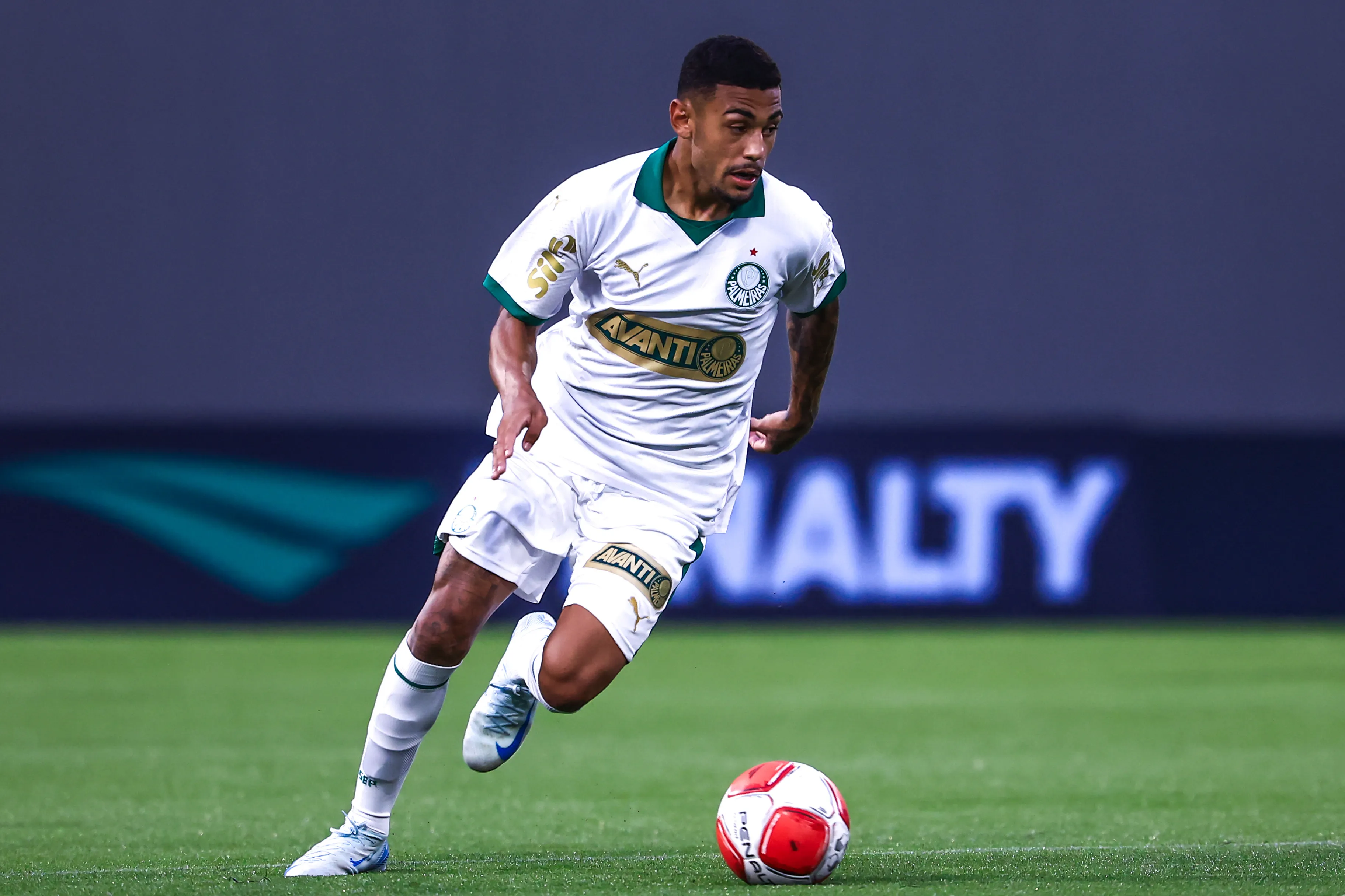 SP – BARUERI – 09/01/2025 – COPA SAO PAULO 2025, OESTE X PALMEIRAS – Riquelme Fillipi jogador do Palmeiras durante partida contra o Oeste no estadio Arena Barueri pelo campeonato Copa Sao Paulo 2025. Foto: Marcello Zambrana/AGIF