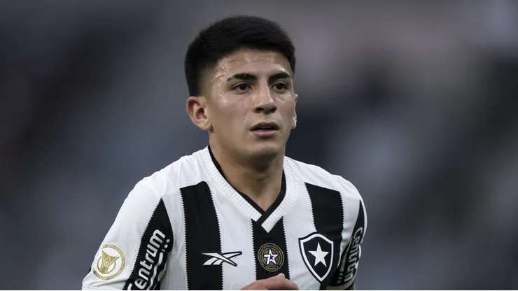 Botafogo sofreu transfer ban pela contratação de Almada.