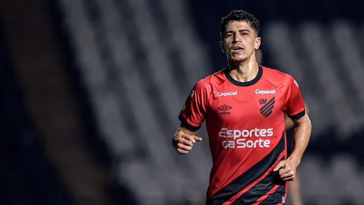Vitor Bueno não vai atuar pelo Athletico-PR em 2026