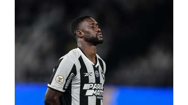 Bastos, jogador do Botafogo