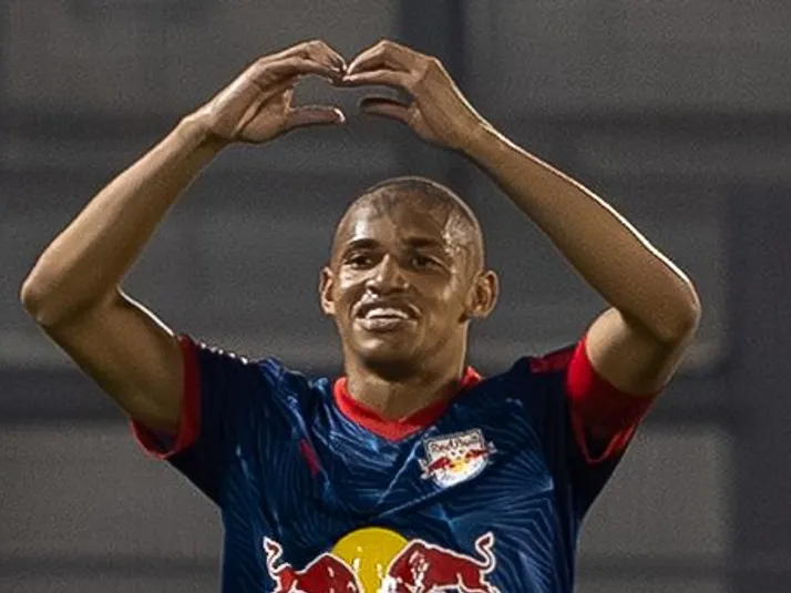 Venda de Jhon Jhon irá render R$ 25 milhões ao Palmeiras