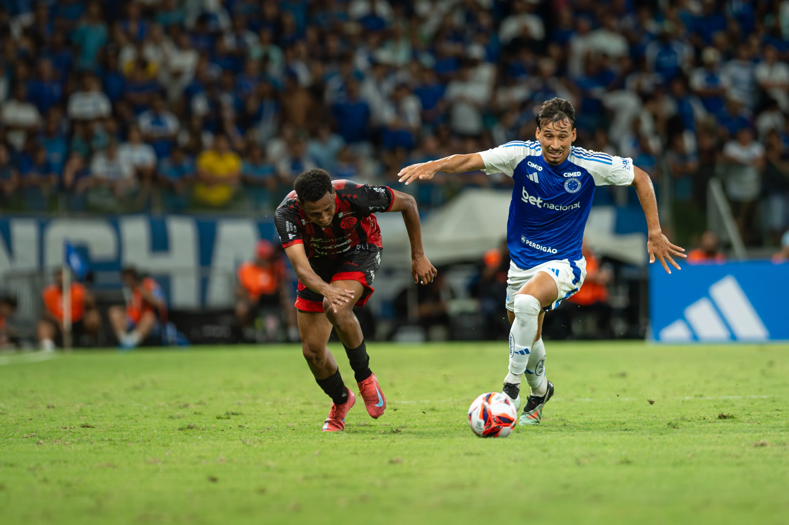 Japa jogador do Cruzeiro durante partida contra o Pouso Alegre no estadio Mineirao pelo campeonato Mineiro 2026. Foto: Alessandra Torres/AGIF