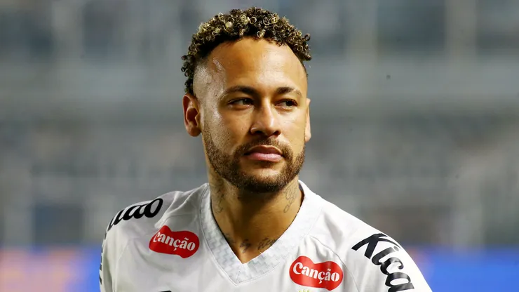 Neymar em campo pelo Santos. Foto: Mauricio De Souza/AGIF