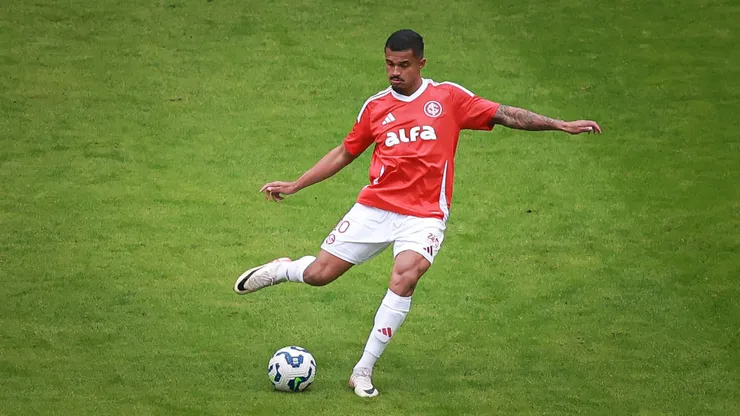 Clayton Sampaio deixa o Internacional. Foto: Maxi Franzoi/AGIF