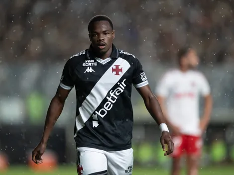 Vasco formaliza compra Andrés Gómez após Lazio-ITA entrar na briga pelo atacante