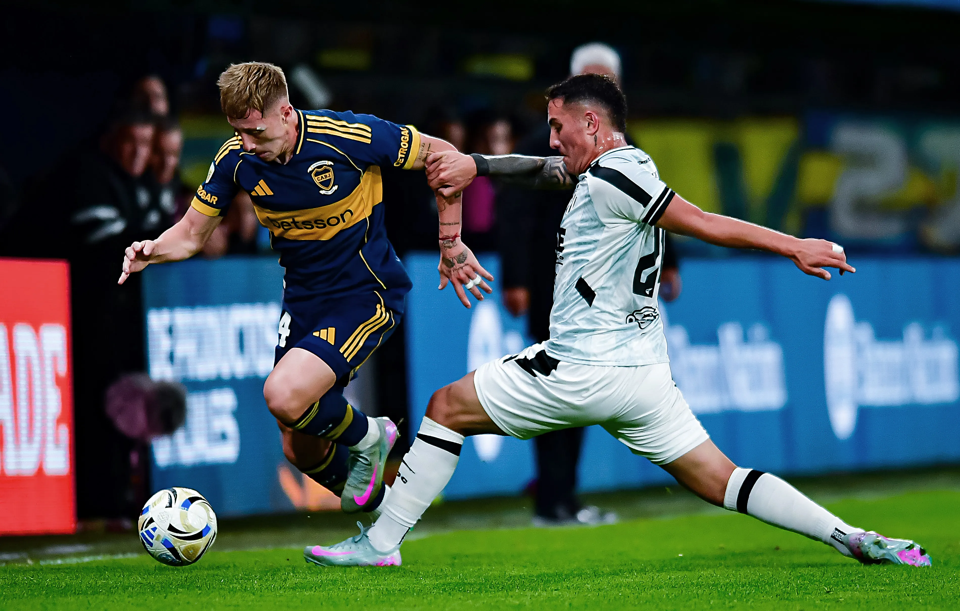 Braian Cufré atuando pelo Central Córdoba contra o Boca Jrs. Foto: Marcelo Endelli/Getty Images