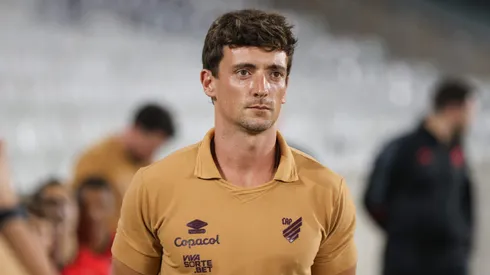 Joao Correia tecnico do Athletico-PR durante partida contra o Andraus no estadio Arena da Baixada pelo campeonato Paranaense 2026. Foto: Robson Mafra/AGIF