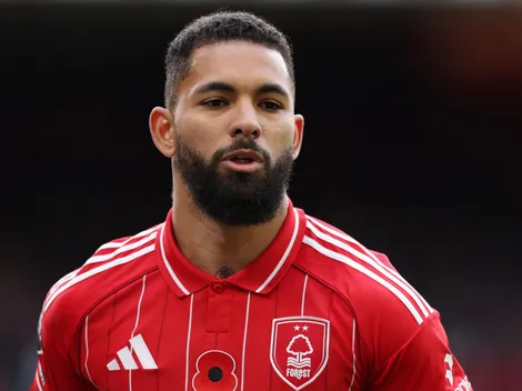 Vasco encaminha Douglas Luiz e discute liberação da Juventus