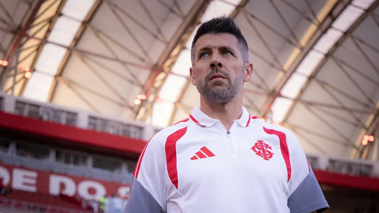 Paulo Pezzolano técnico do Internacional durante partida contra o INTER-SM no estádio Beira-Rio pelo campeonato Gaúcho 2026. Foto: Maxi Franzoi/AGIF