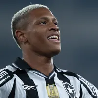 Danilo, alvo do Flamengo, não será negociado pelo Botafogo nesta janela