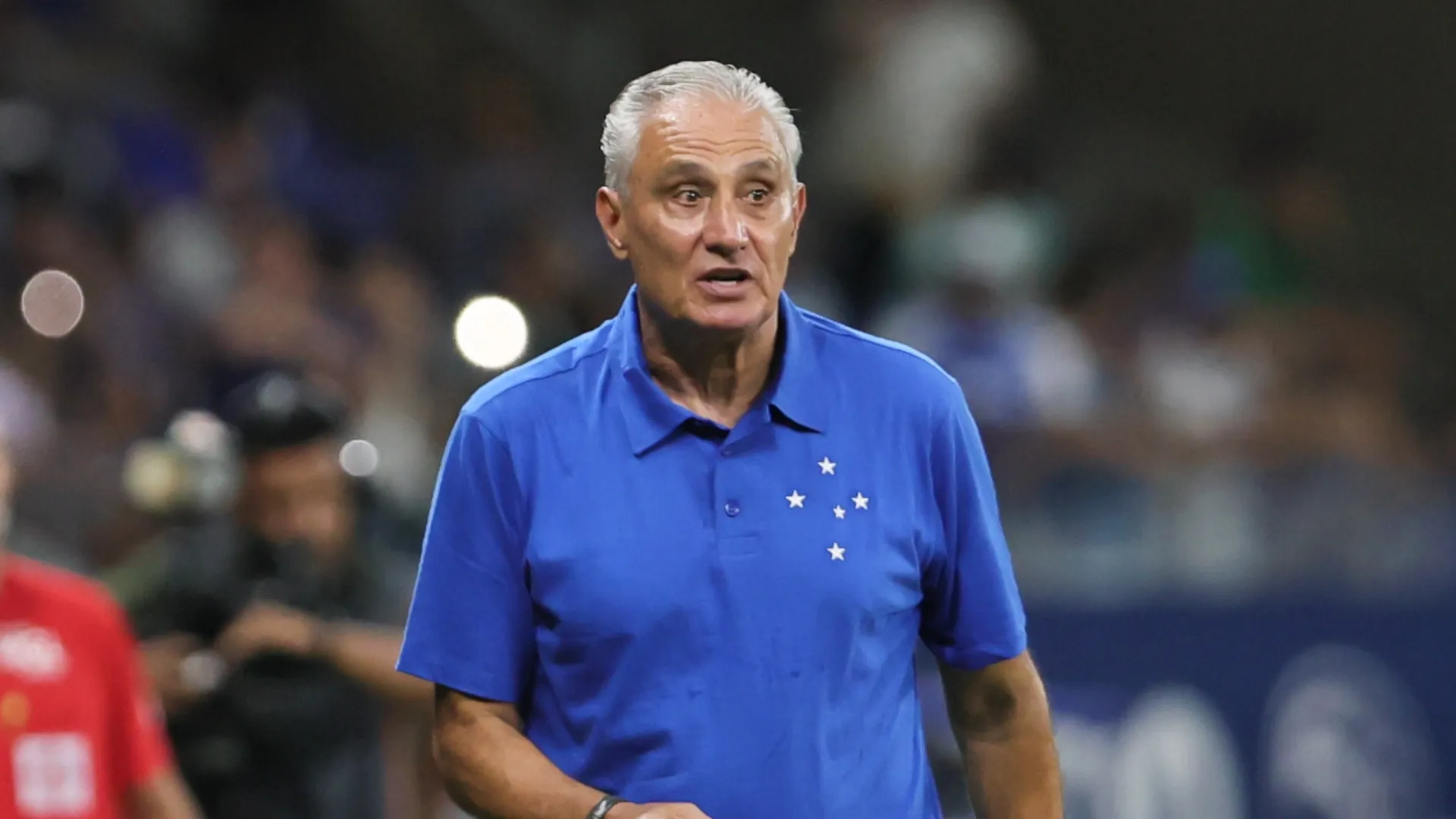 Tite técnico do Cruzeiro durante partida contra o Uberlândia no estádio Mineirão pelo campeonato Mineiro 2026. Foto: Gilson Lobo/AGIF
