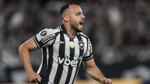 Artur Cabral, atacante do Botafogo