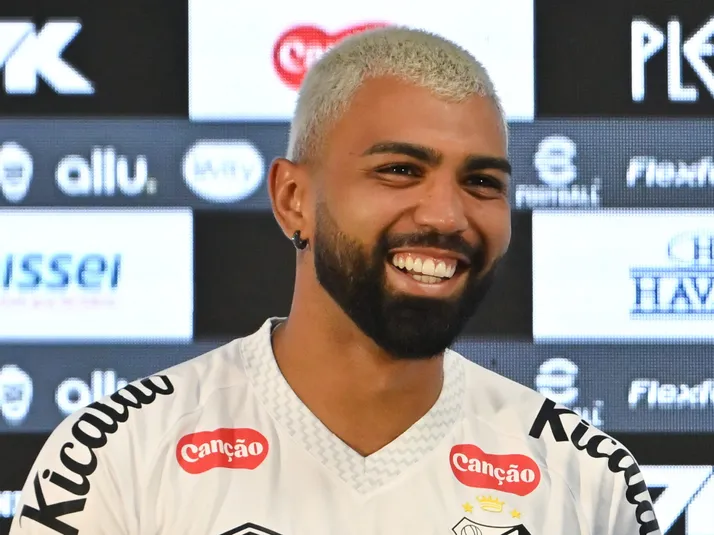 Gabigol deve começar como titular em Santos x Corinthians
