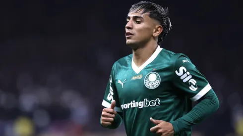 Facundo Torres com a camisa do Palmeiras