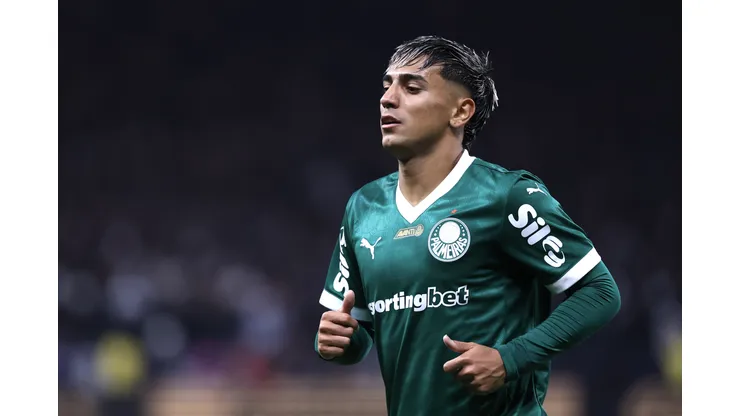 Facundo Torres com a camisa do Palmeiras