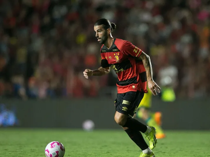 Sport confirma rescisão e libera Sérgio Oliveira