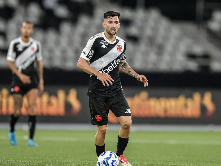 Benjamín Garré, do Vasco, vira alvo do Peñarol nesta janela