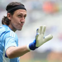 Cássio sofre trauma na mão e vira dúvida para Atlético-MG X Cruzeiro