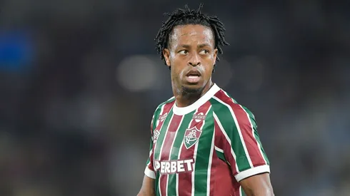 Coritiba muito perto de Keno. Foto: Thiago Ribeiro/AGIF