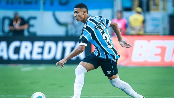 Gustavo Nunes jogador do Gremio durante partida contra o Guarany de Bage no estadio Arena do Gremio pelo campeonato Gaucho 2024.